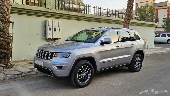 اجيب جراند شروكي 2017 لمتيد 6سلند بودي بلد 7