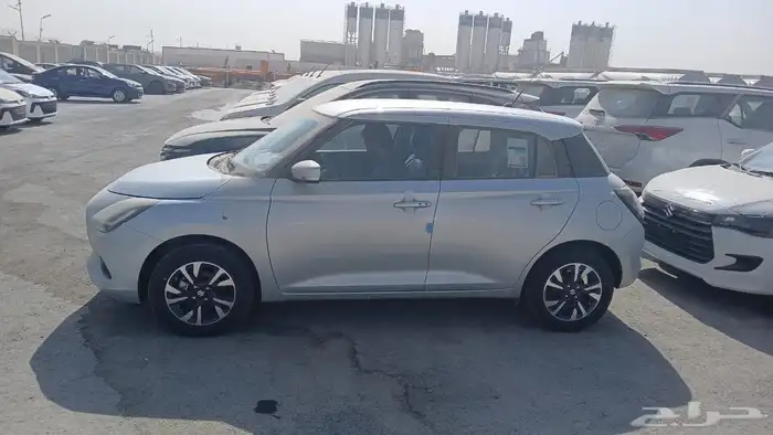 سوزوكي سويفت فل 2025 1