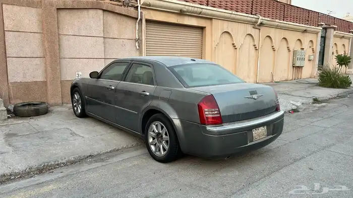للبيع كرايزلر C300 هيمي 2007 7