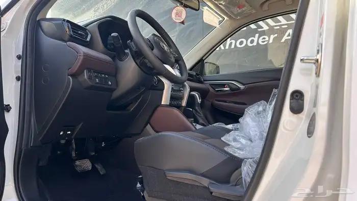 تويوتا اوربان كروزر GLX 2026 لدى شركة عبدالمجيد الخضر 18