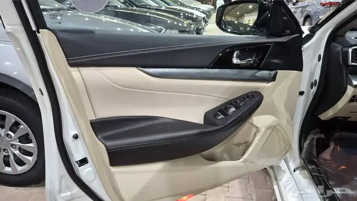 نيسان مكسيما 2023 SV مستعملة مفحوصة مضمونة مصينة 5