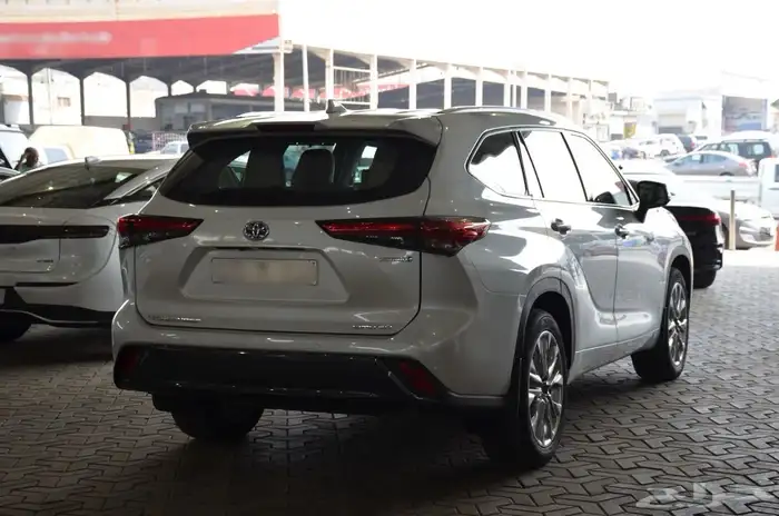 تويوتا هايلاندر 2022 لمتيد 3