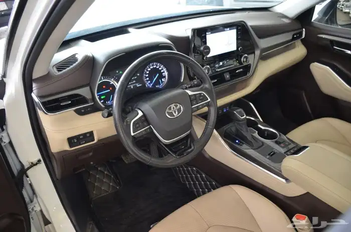 تويوتا هايلاندر 2022 لمتيد 8