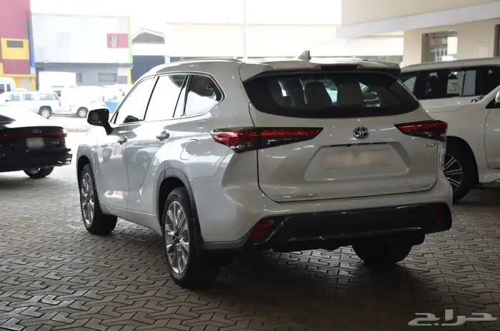 تويوتا هايلاندر 2022 لمتيد 4