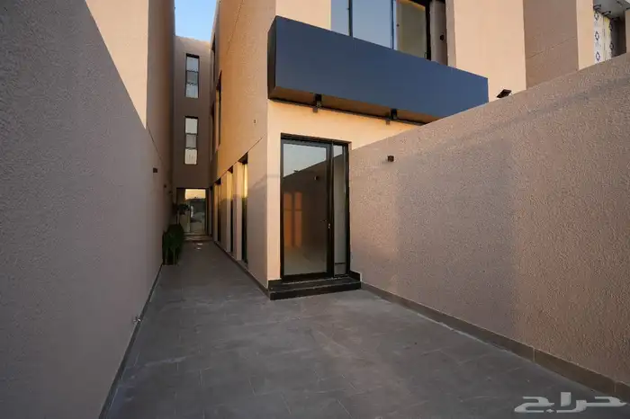 أدوار فخمة للبيع في شمال الرياض حي النرجس 2