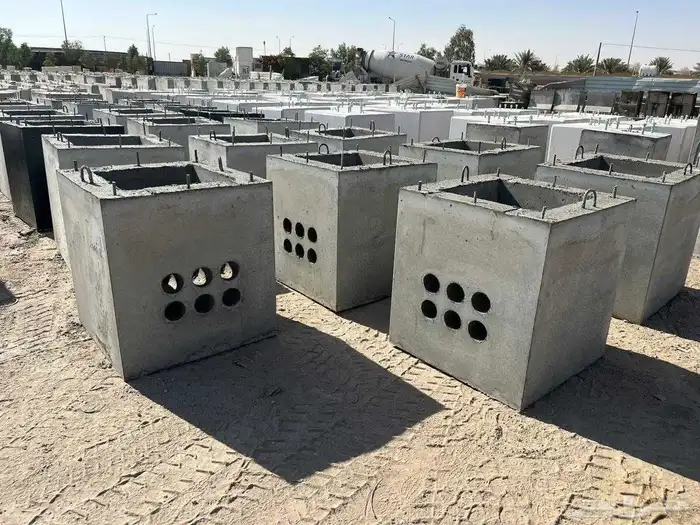 اجز خرسانية  مصدات سيارات  قواعدانارة و مناهيل  حجر  زينةحدا 0