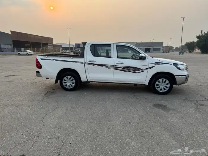 تويوتا هايلوكس غمارتين موديل 2020 ممشي قليل بحاله الوكاله 4