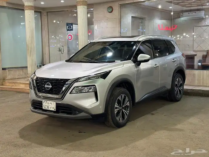 نيسان اكس تريل 2023 SV بلس فل كامل 0