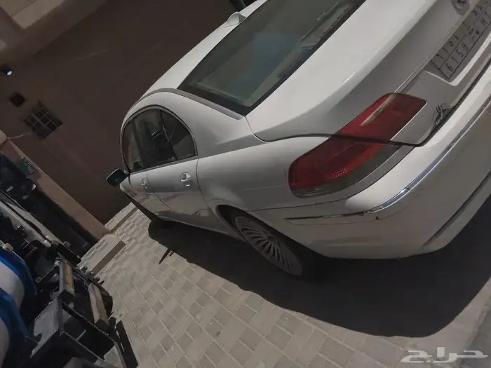 بي ام دبليو 730 ستة سلندر 4