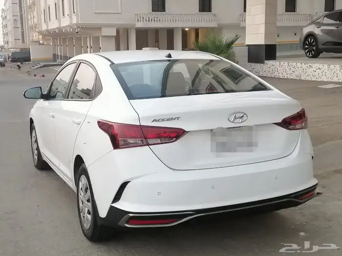 للبيع هونداي اكسنت الموديل 2023 بحالة ممتازة جدا 10