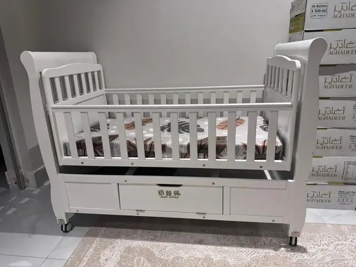 سرير خشب جديد مع المرتبه غير مستعمل 0