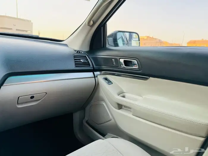 Ford Explorer 2014 Excellent Condition for Urgent sale 6