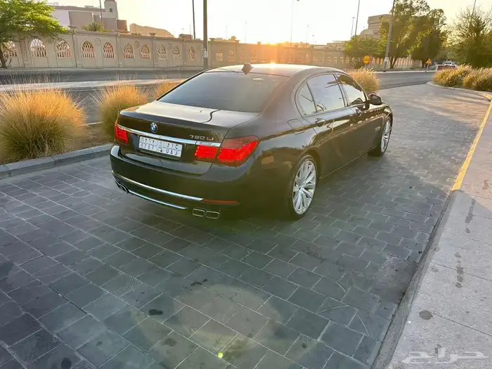 بي ام دبليو 760 مخزن وكالة 9