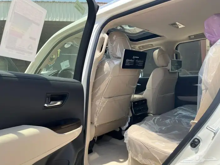 تويوتا لاندكروزر GXR.L4 2025 6