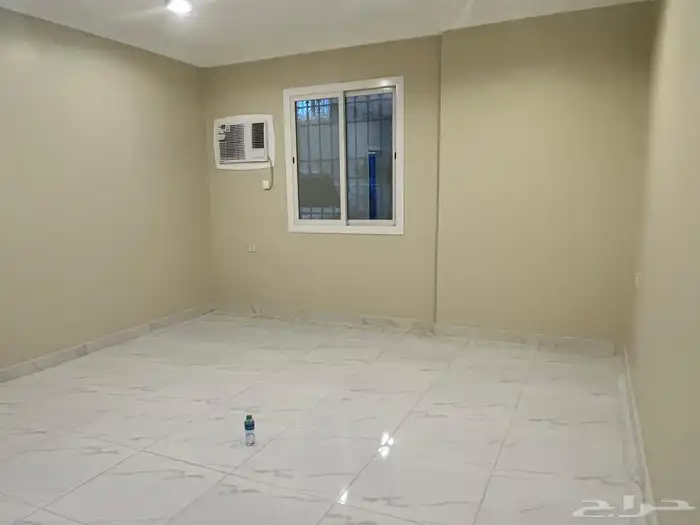 شقة للإيجار الباحه الوهده 5