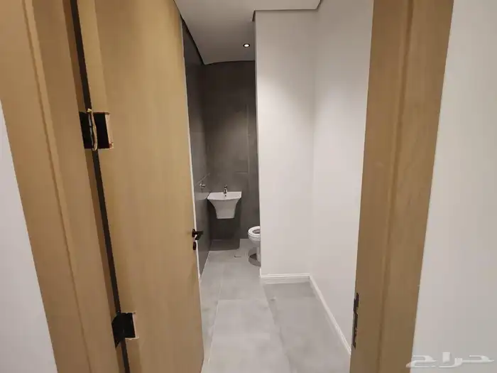 شقة 5 غرف لم تسكن بيع أو ايجار الصواري 6