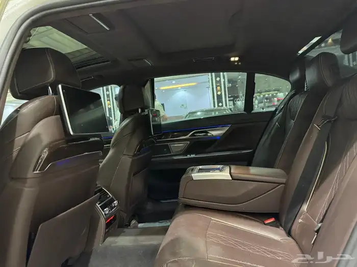 بي ام دبليو 740Li 2016 11