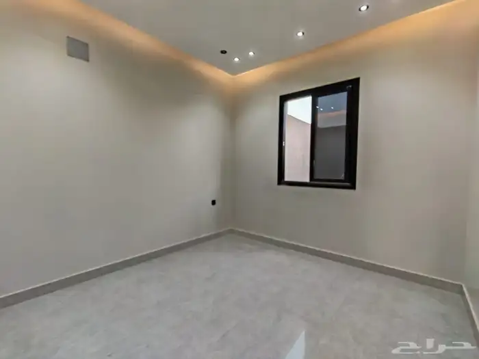 للبيع فيلا تاون هاوس ارضي وعلوي حي الرمال 10