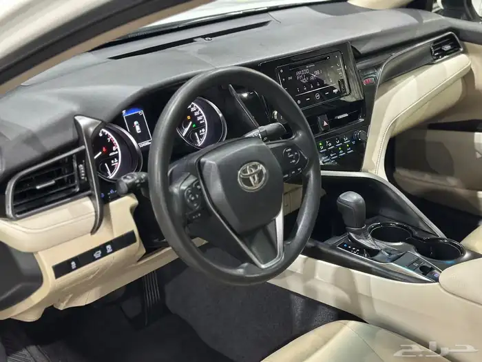 كامري LE استاندر موديل 2022 15