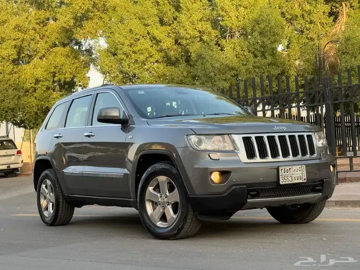 جراند شروكي ليمتد 2013 (( بحالة ممتازة )) 5