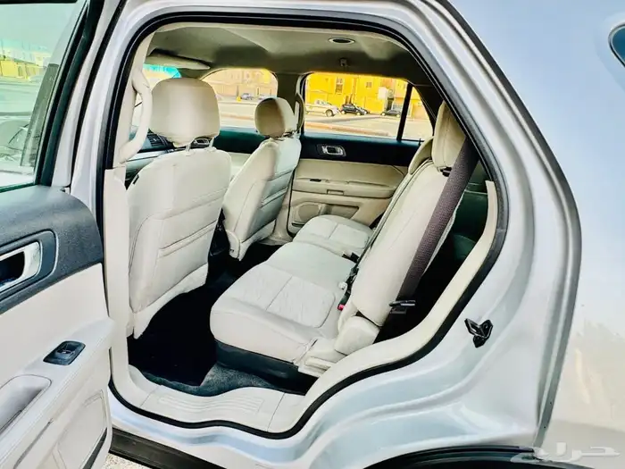 Ford Explorer 2014 Excellent Condition for Urgent sale 5