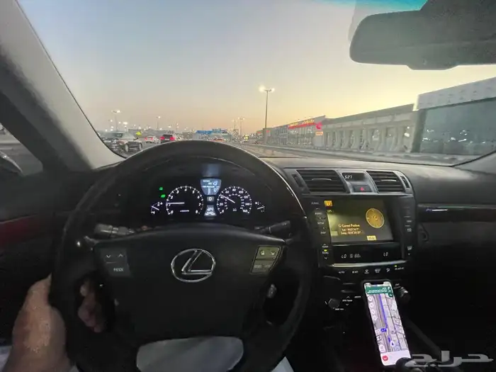 لكزس موديل 2012 الممشى 166000 ميل المكينة قير شرط 0