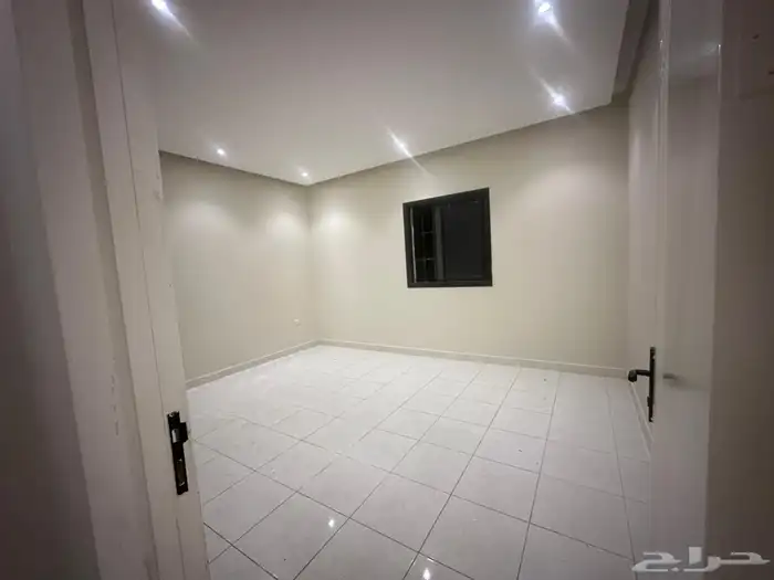 شقه للايجار حي الرمال 10