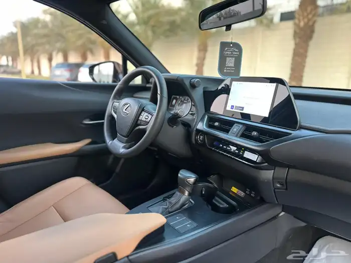 لكزس ux2023 فئة AA 22