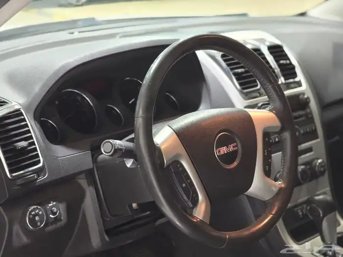 جمس اكاديا موديل 2012 بحالة ممتازة 11