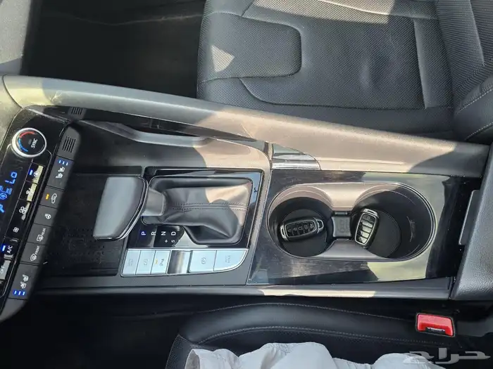 اللنترا 2021 بنزين فل كامل اعلى فئه 9