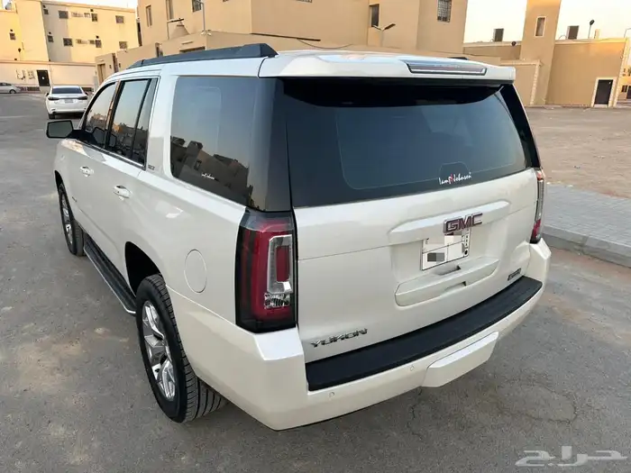 يوكن 2015 SLT اعلئ فئة وكالة 1