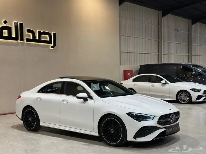 مرسيدس CLA200 AMG 2025 اصفار . رصد الفخامة 7