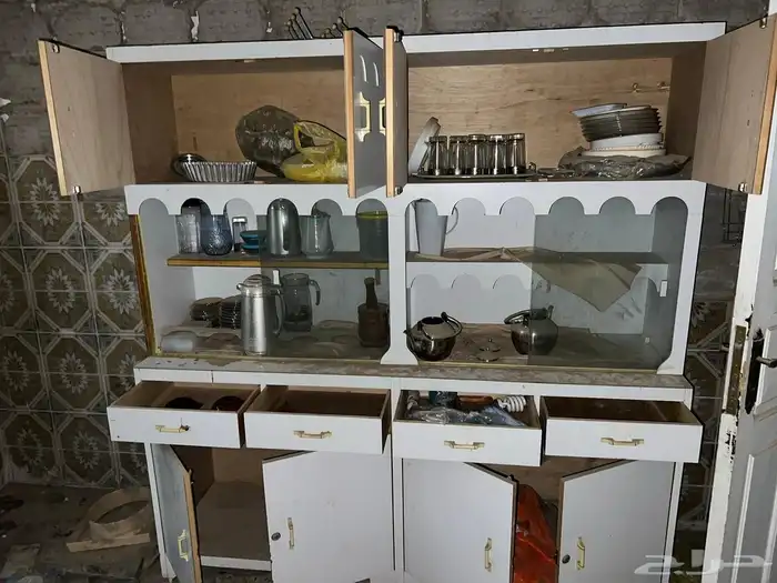 مكيفات. ثلاجة. و اغراض كثيرة 16