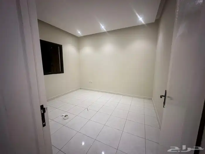 شقه للايجار حي الرمال 12