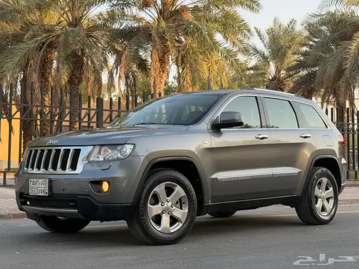 جراند شروكي ليمتد 2013 (( بحالة ممتازة )) 18