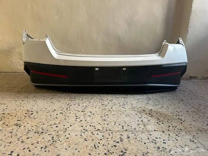 صدام خلفي النترا 2025 لون ابيض وكاله 0