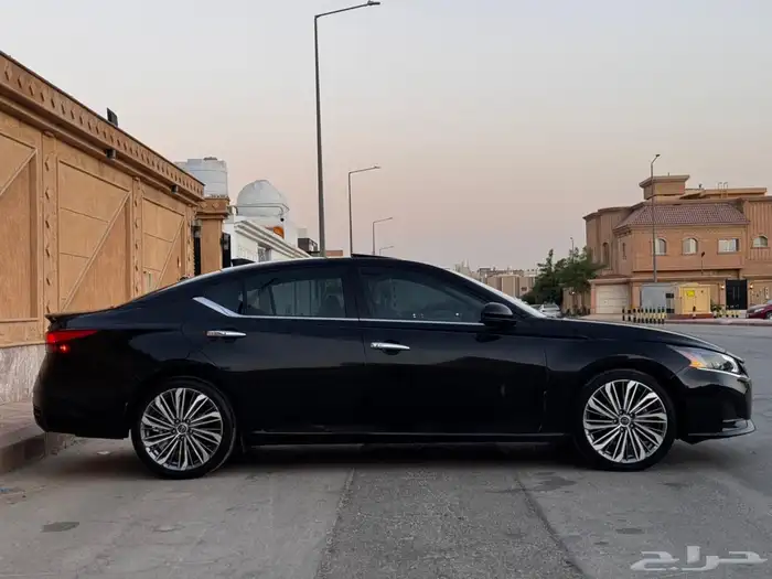 التيما 2025 نص فل تم البيع 4