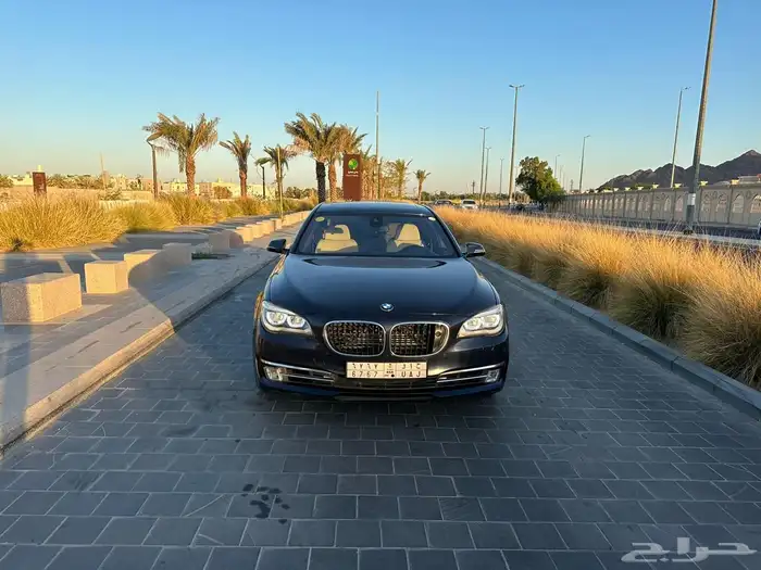 بي ام دبليو 760 مخزن وكالة 8