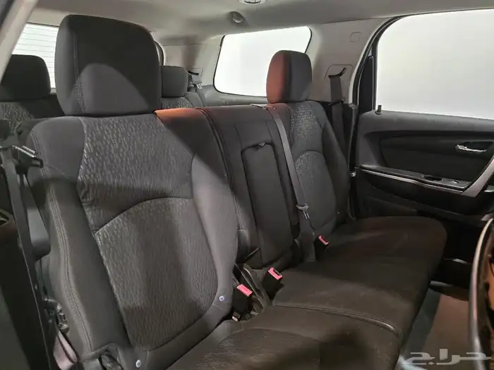 جمس اكاديا موديل 2012 بحالة ممتازة 6