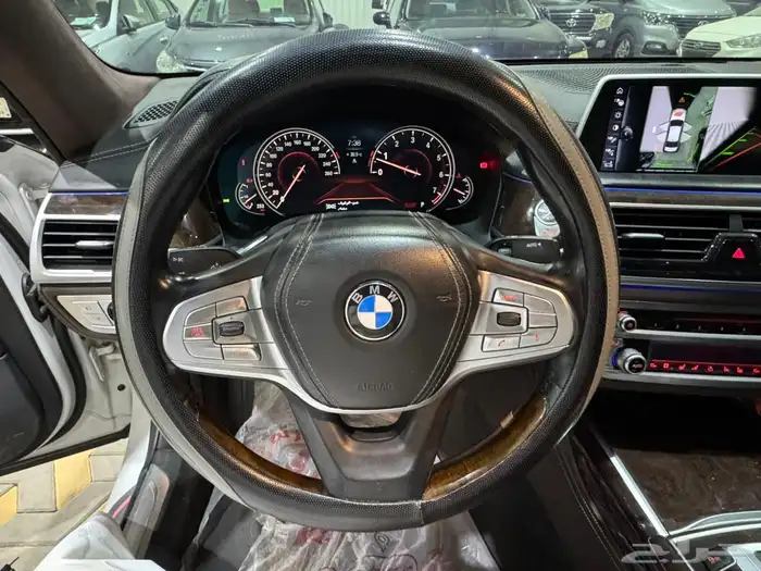 بي ام دبليو 740Li 2016 6