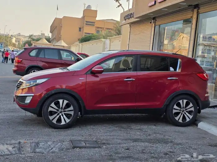 كيا سبورتاج 2011 نظيف 9