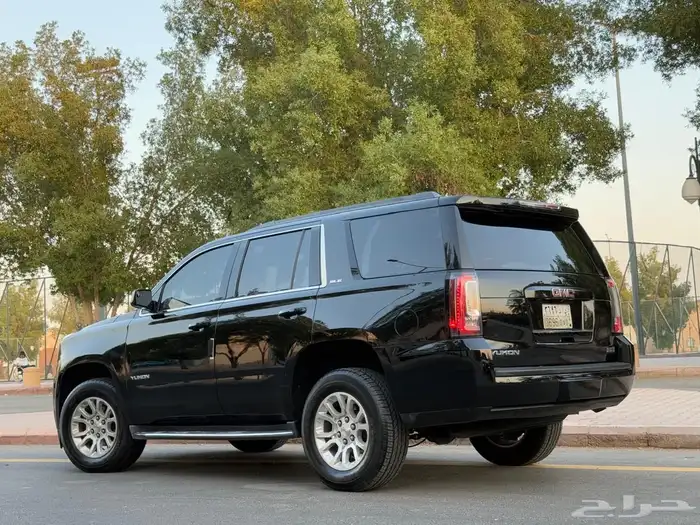 جي ام سي - يوكن - 2017 ( بحالة ممتازة ) 8