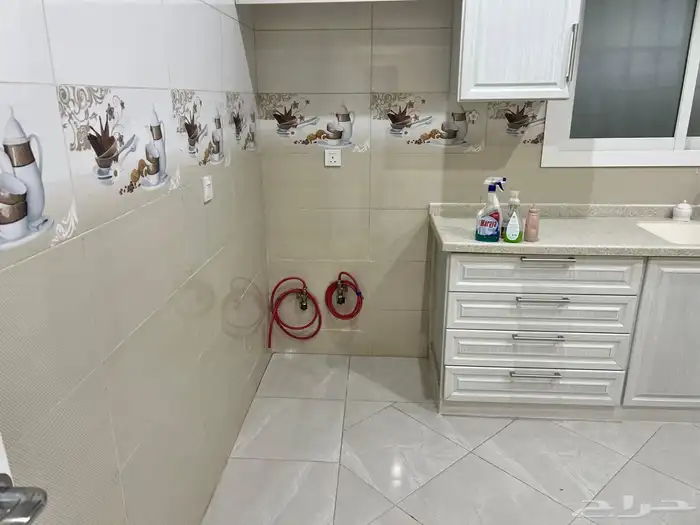 شقة للإيجار الباحه الوهده 6