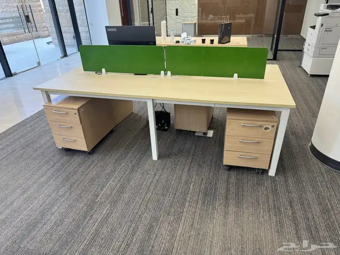 للبيع طاولات مكاتب مستعجل جدا المكتب ب 150 2