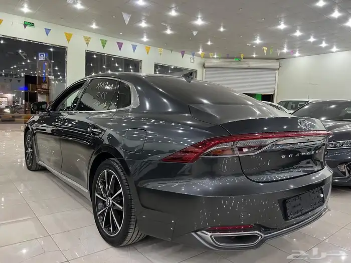 هيونداي ازيرا 3