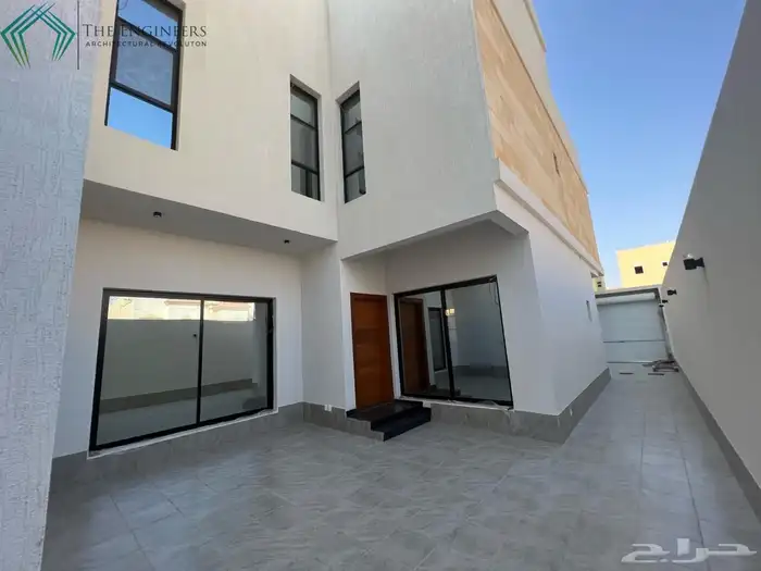 فيلا مودرن فاخرة للبيع في شمال جدة - حي الزمرد 1