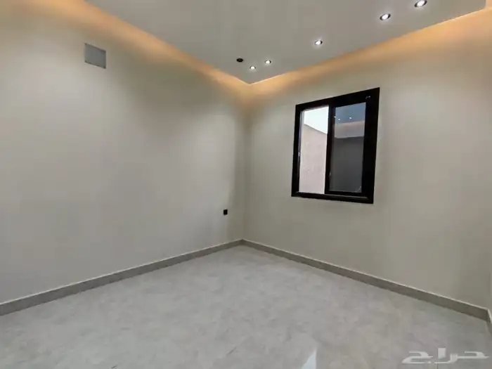 للبيع فيلا تاون هاوس ارضي وعلوي حي الرمال 20