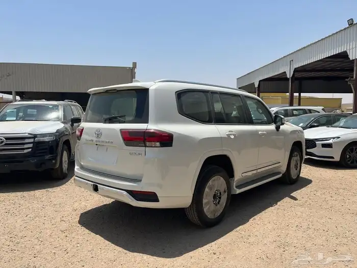 تويوتا لاندكروزر GXR.L4 2025 2