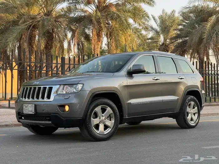 جراند شروكي ليمتد 2013 (( بحالة ممتازة )) 16