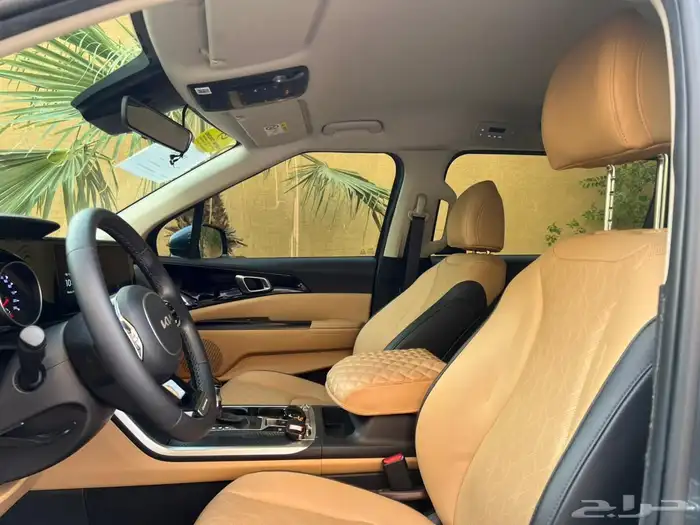 كيا كرنفال فل كامل موديل 2022 27